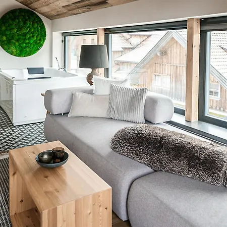 Mit Sauna Katschb, *